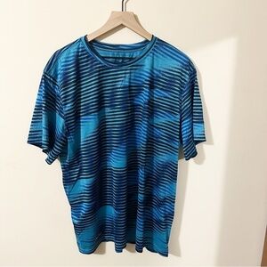 The Nike Tee Mens Dri Fit Blue Striped Short Sleeve Shirt Swoosh Size XXL